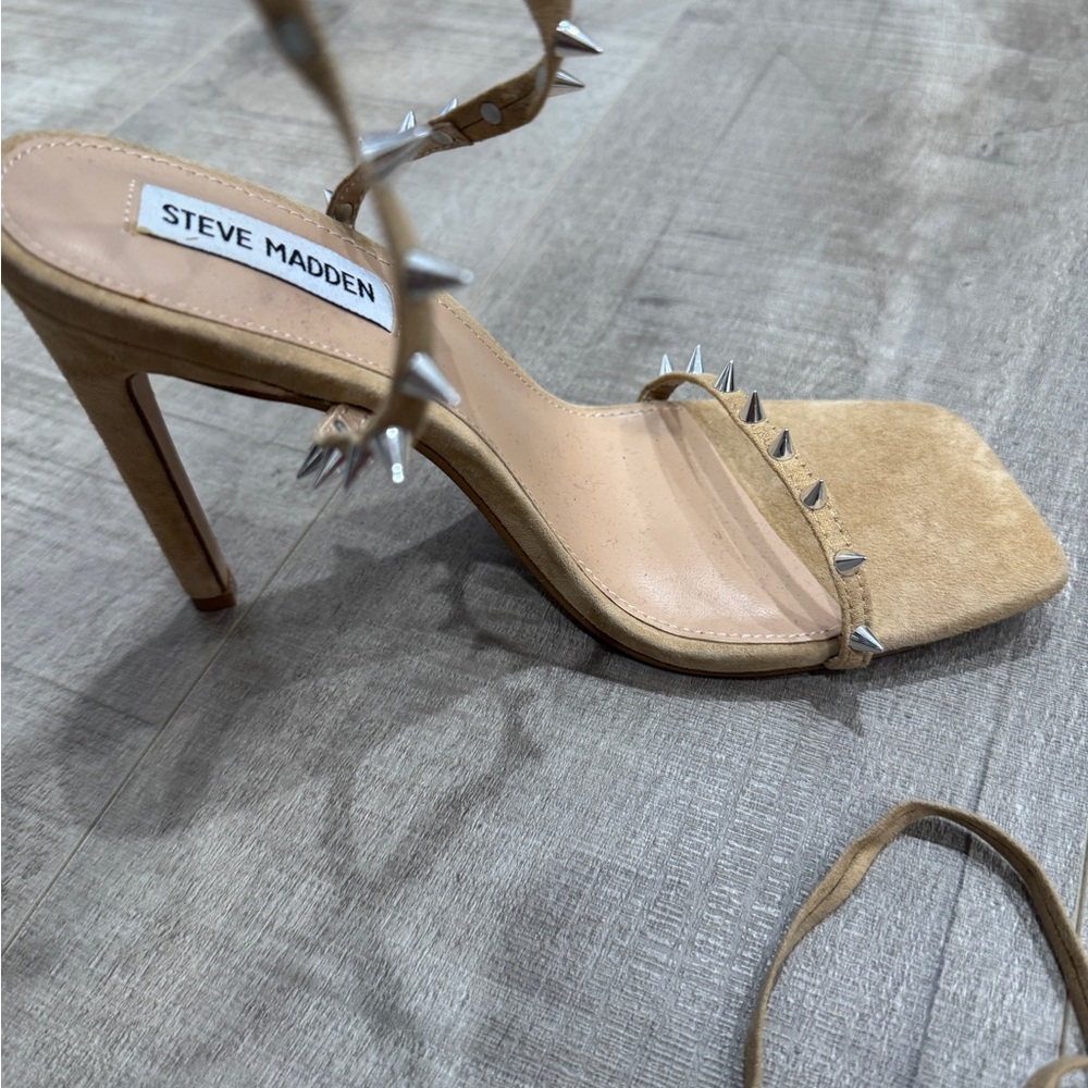 Steve Madden Tan Spiked Women's Heels - Picture 3 of 5